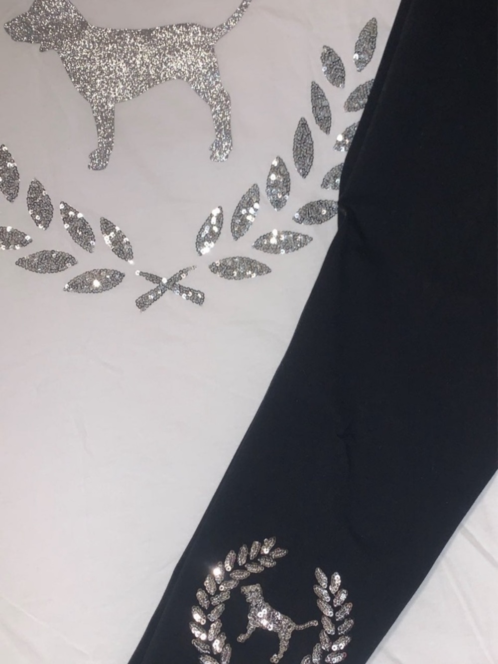 PINK Victoria's Secret White Sequin Logo Tee & Black Logo Leggings Set L/XL - Picture 4 of 5